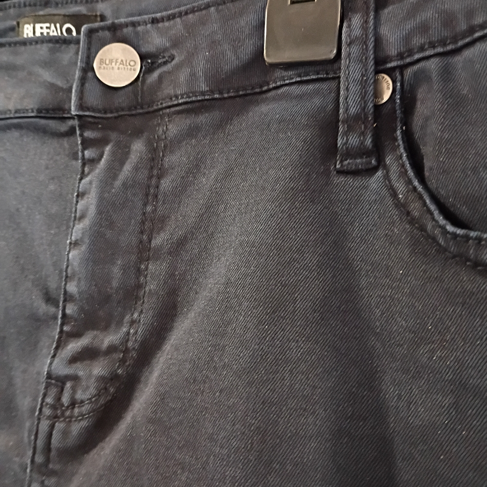 EUC‎ Size 12/32 BUFFALO DAVID BITTON Navy Mid-Rise Stretch Skinny Comfy Jeans - Picture 10 of 12
